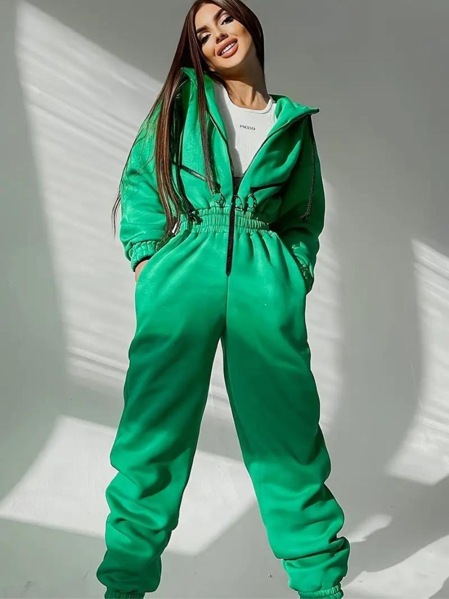Jumpsuit med luva och dragsko