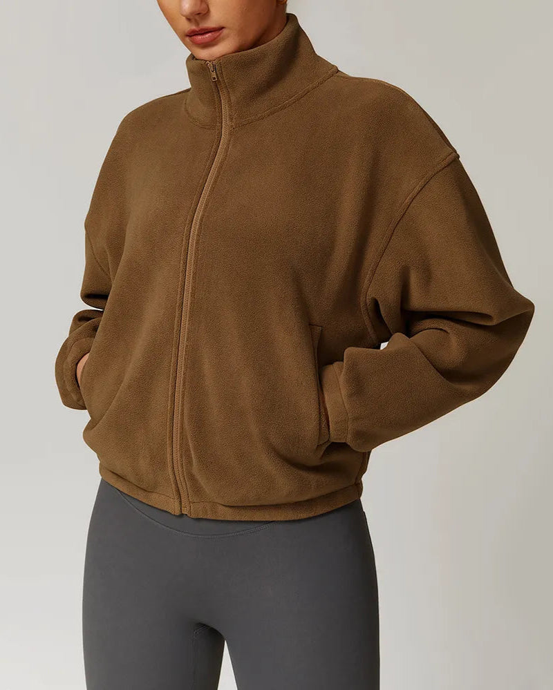 Kort jacka i polar fleece med ståkrage