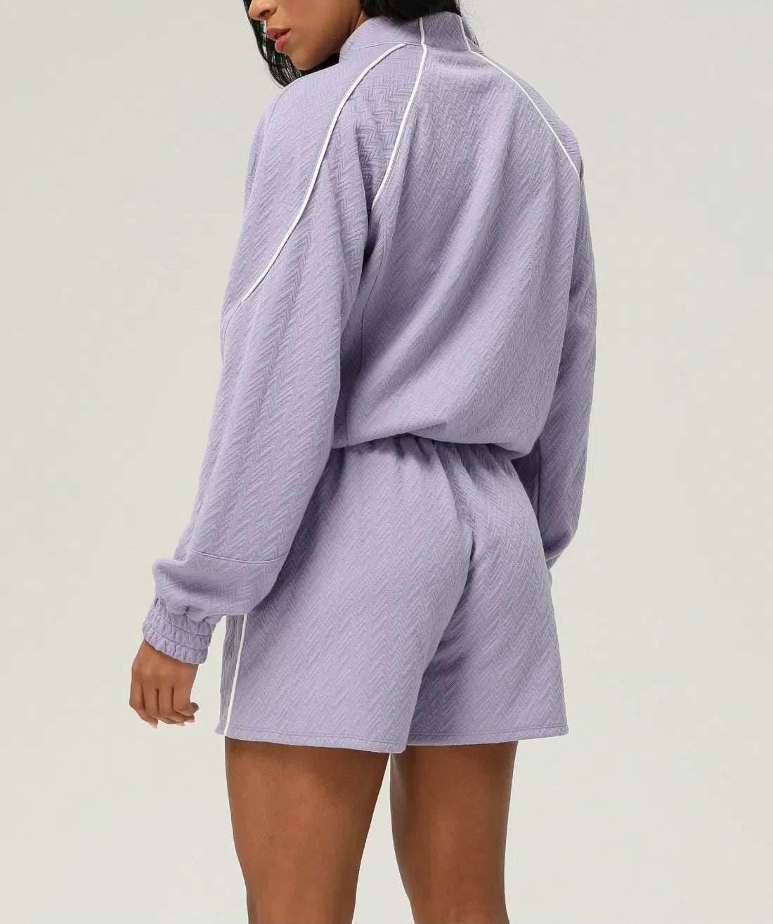 Casual sportkläder set med jacka och shorts