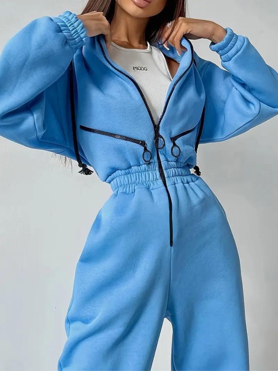Jumpsuit med luva och dragsko