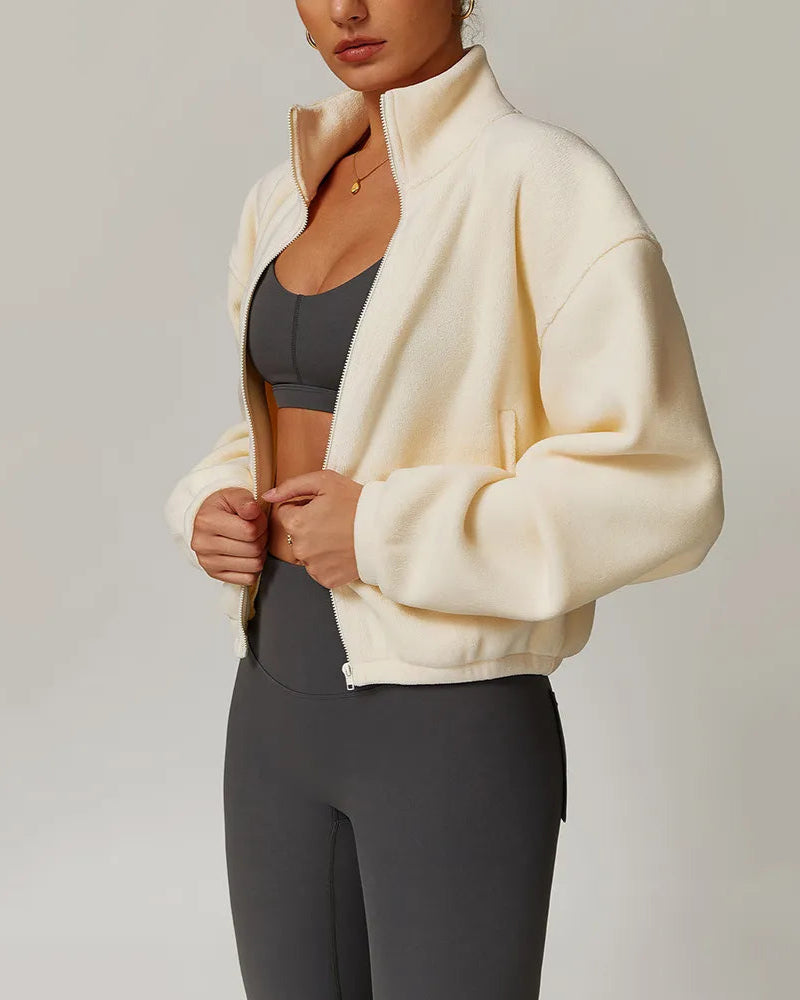Kort jacka i polar fleece med ståkrage