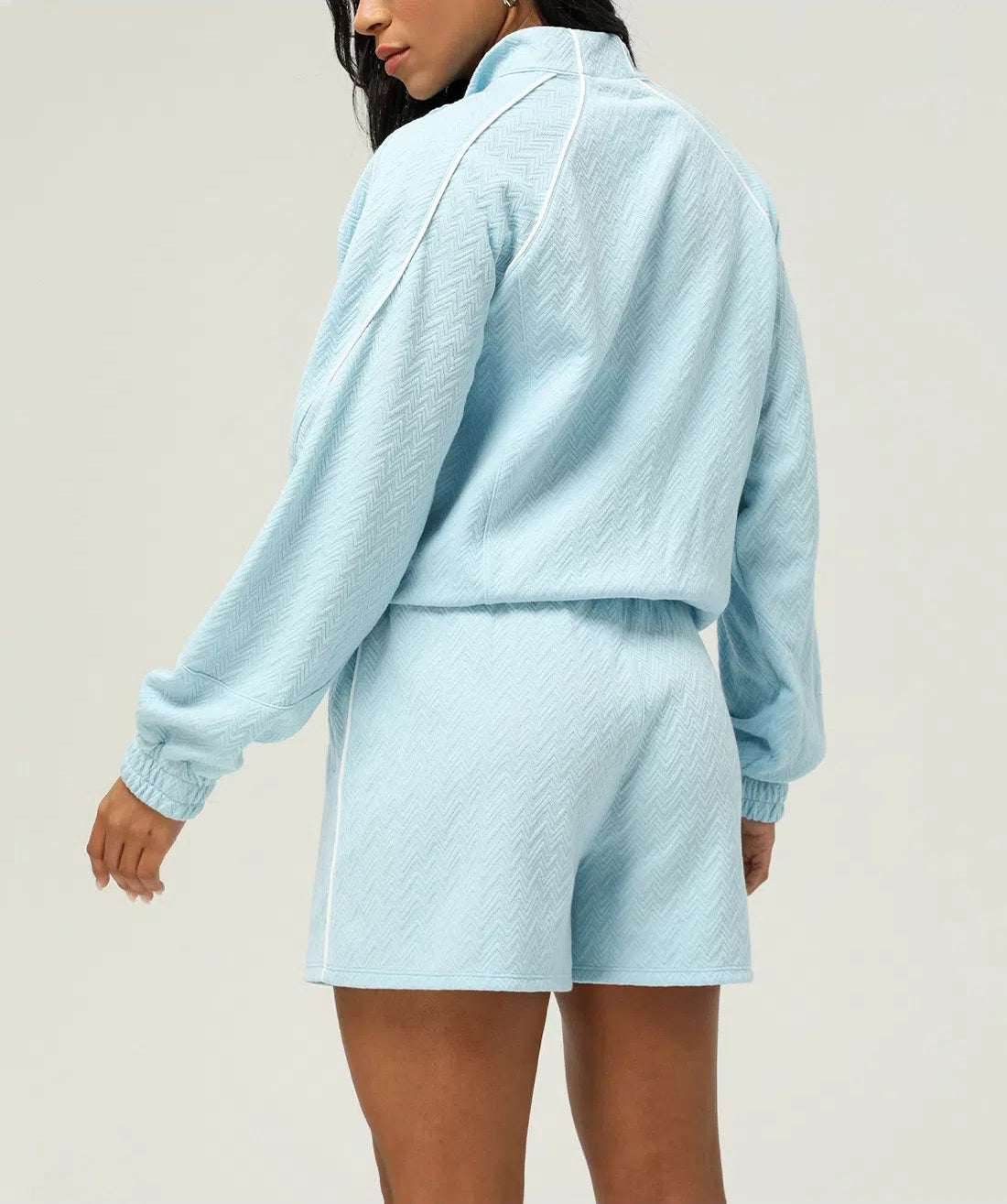Casual sportkläder set med jacka och shorts