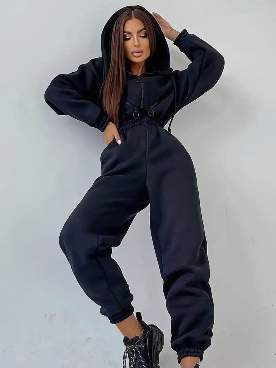 Jumpsuit med luva och dragsko