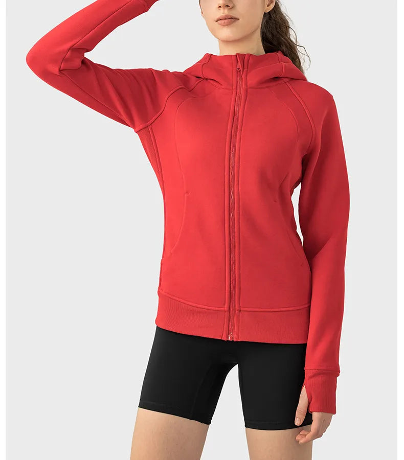 Sportblus med långa ärmar och huva