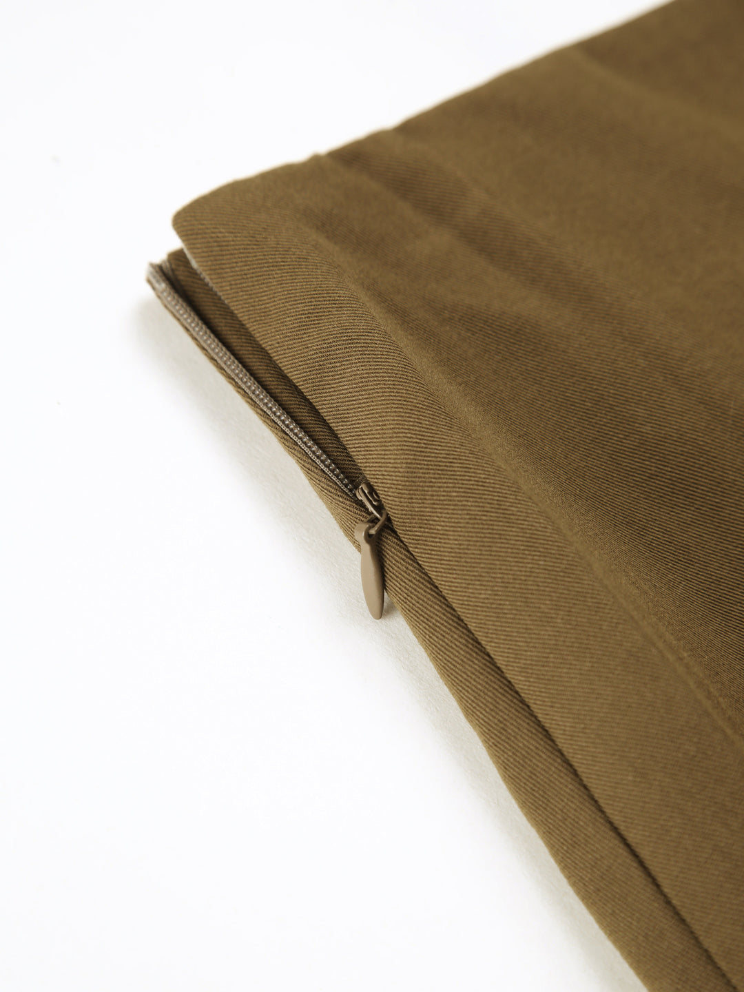 Elegant maxikjol med slits framtill
