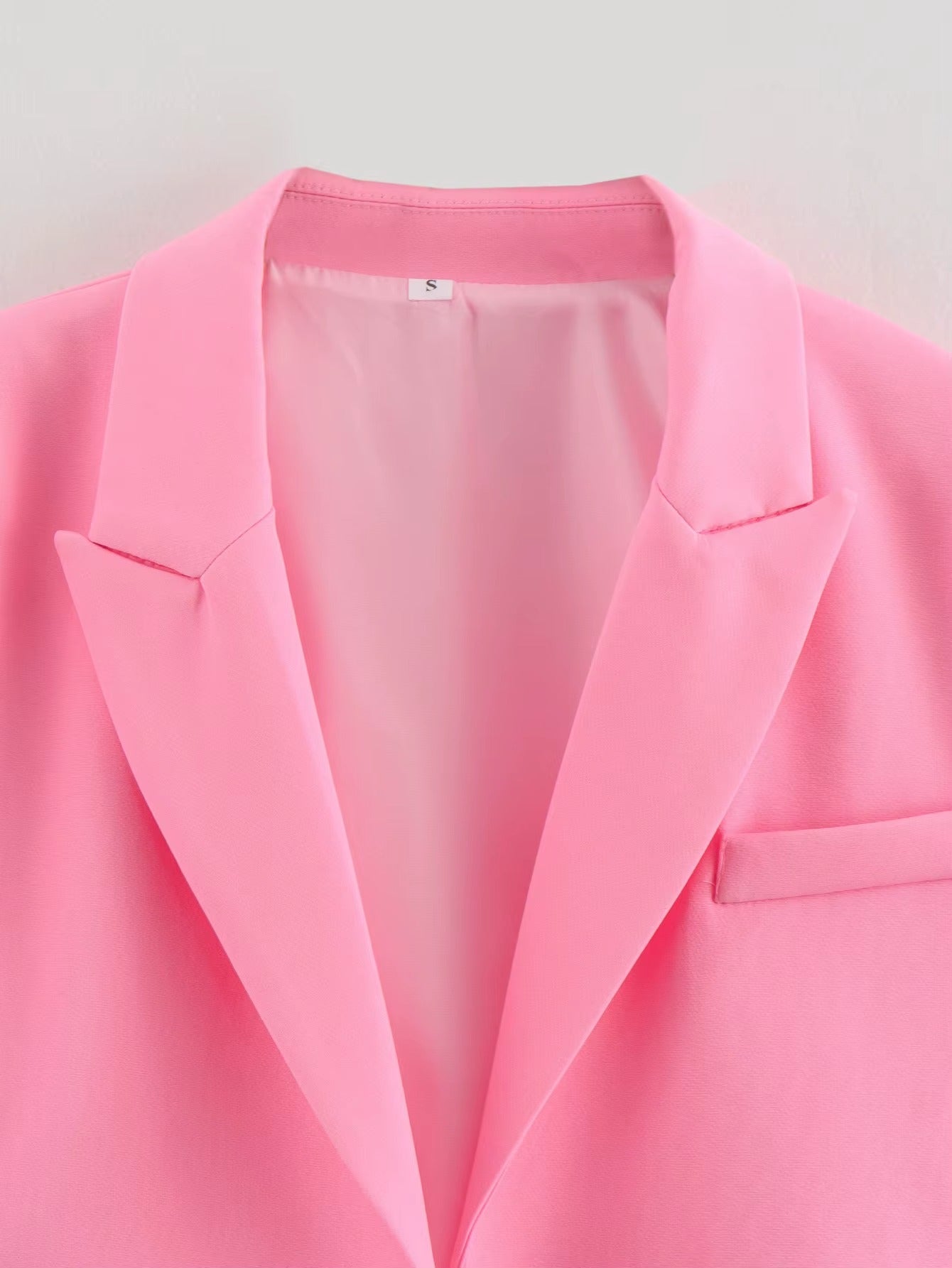 Kort elegant kappa med öppen front