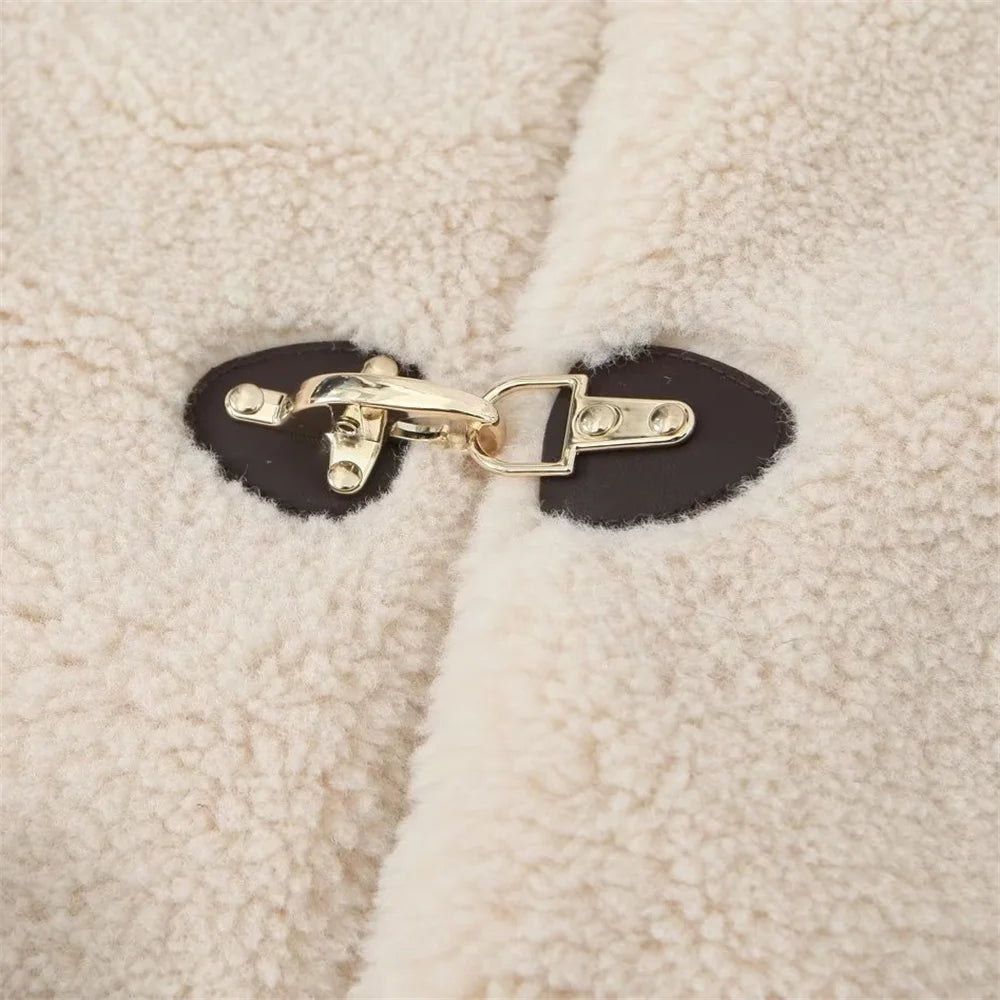 Teddyfleecejacka med spännförslutning