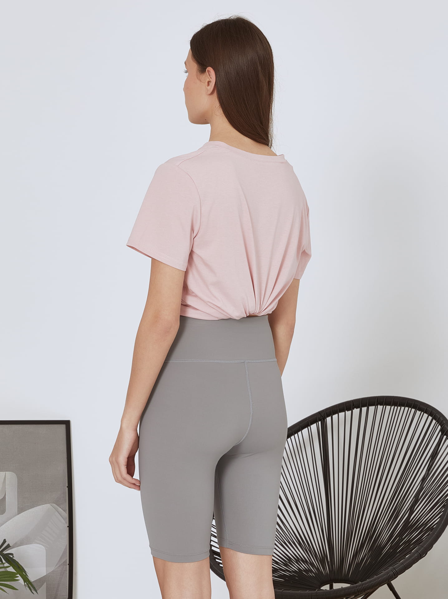 Sportiga smala shorts med hög midja