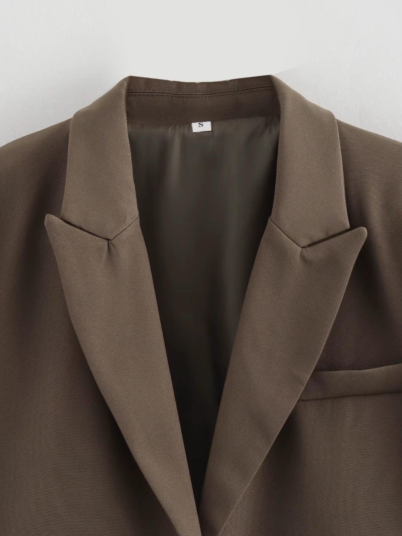 Kort elegant kappa med öppen front