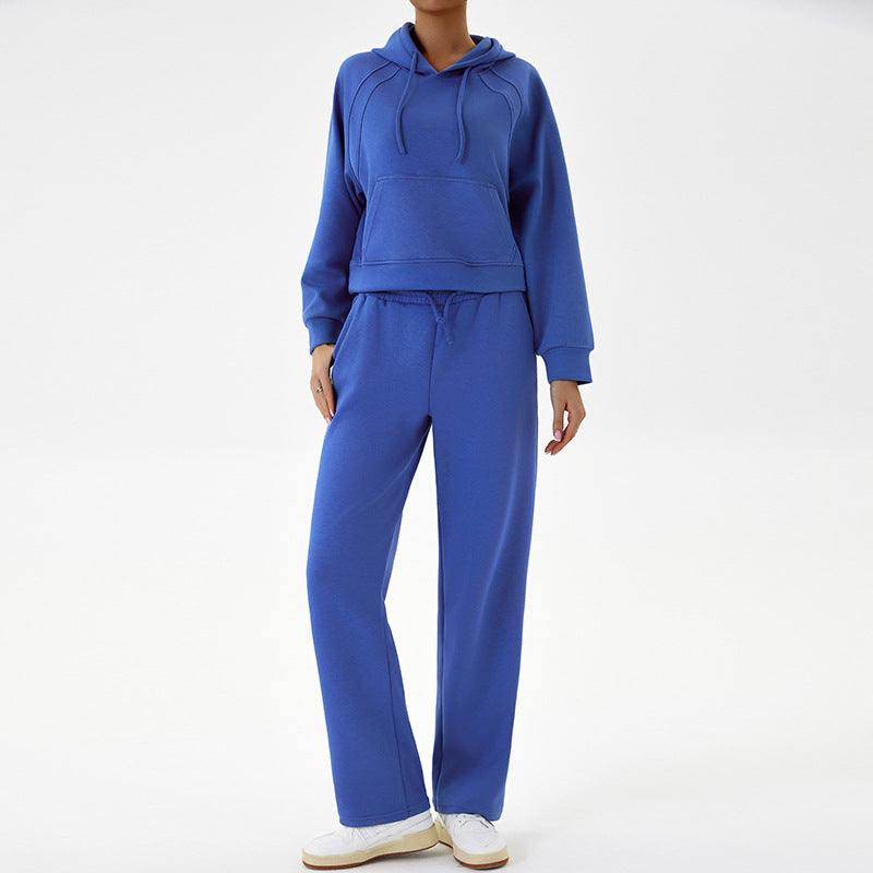 Evania sportset med huvtröjor och byxor