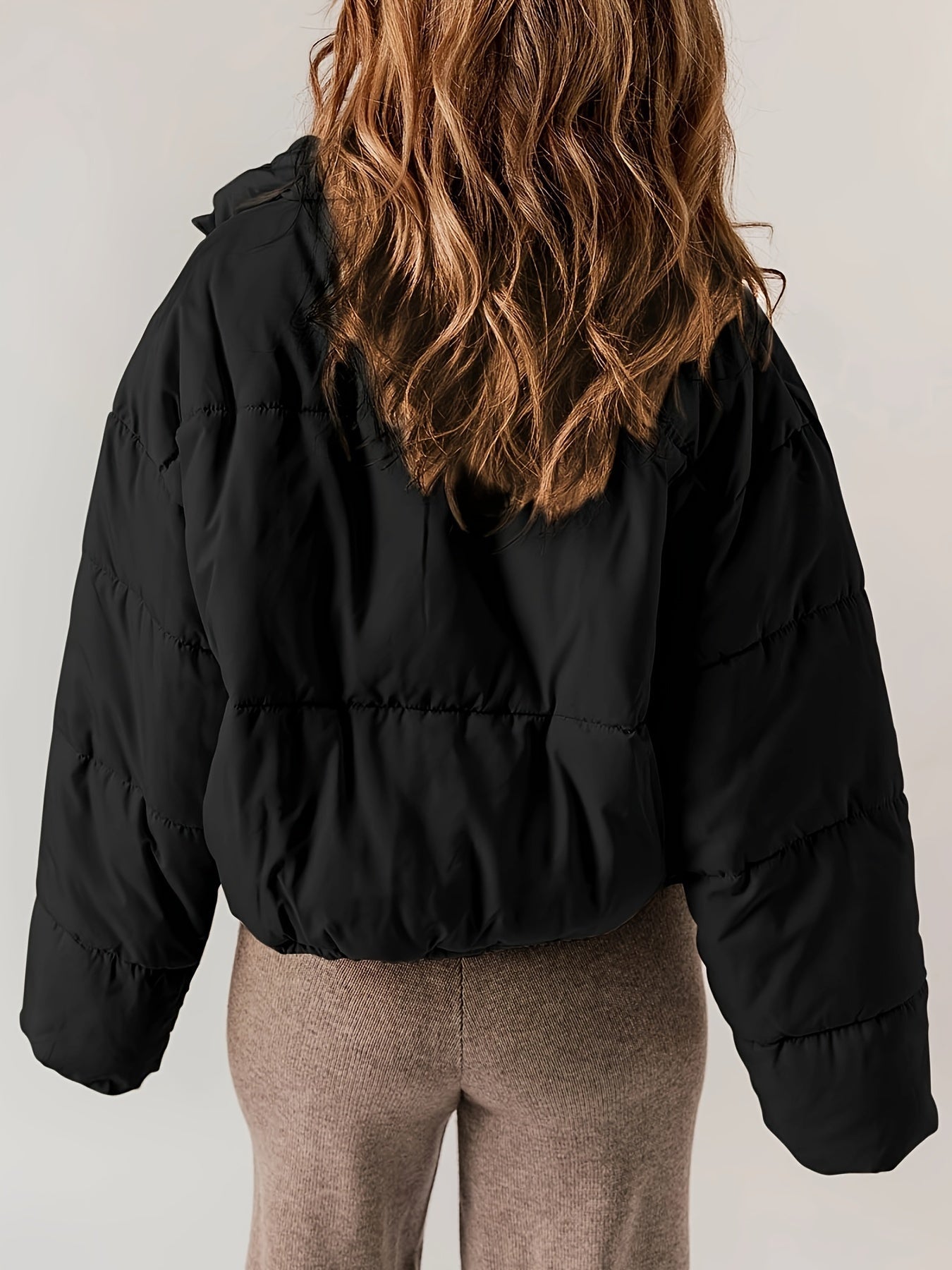 Varm vadderad jacka med turtleneck