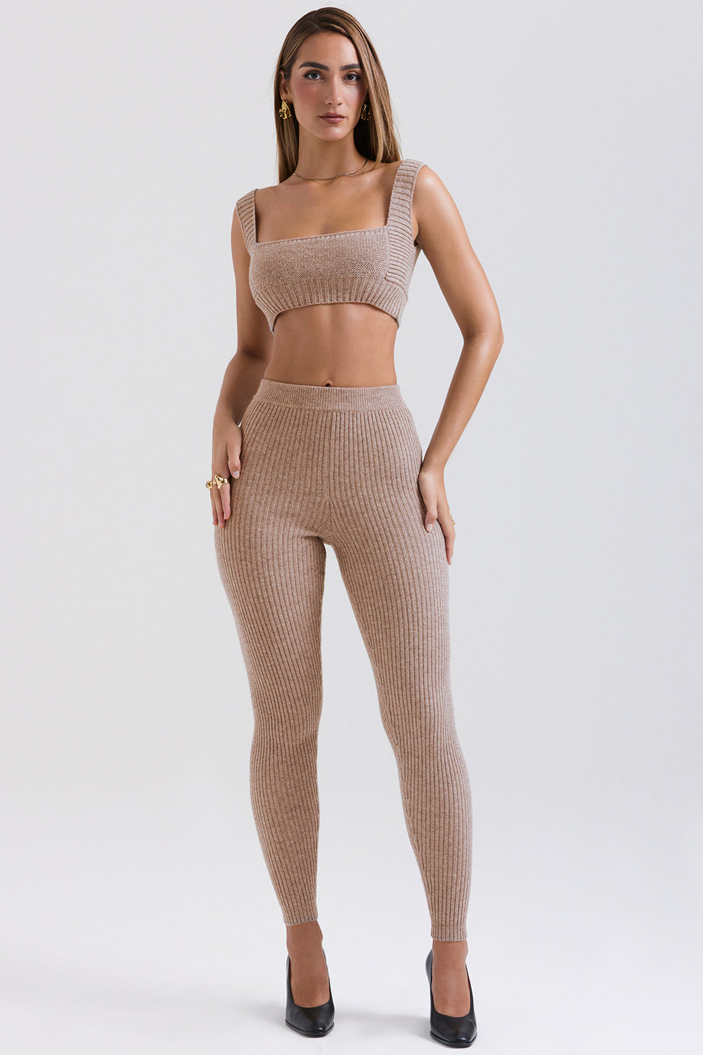 Stickad mjuk cardigan med bralette och leggings