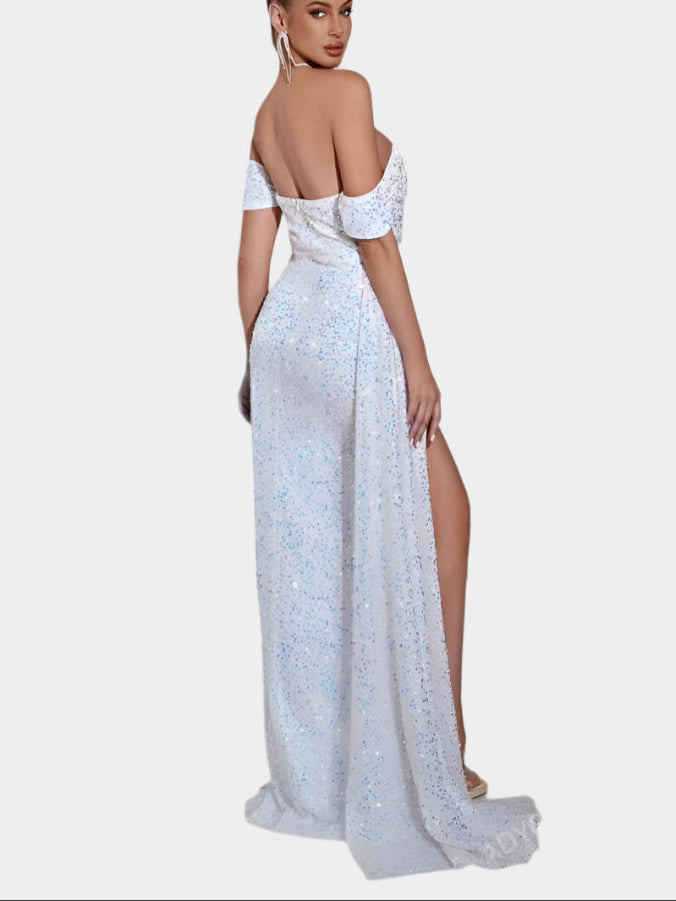 Seraphina axelbandslös maxiklänning med elegant slits