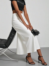 Elegant maxikjol i satin