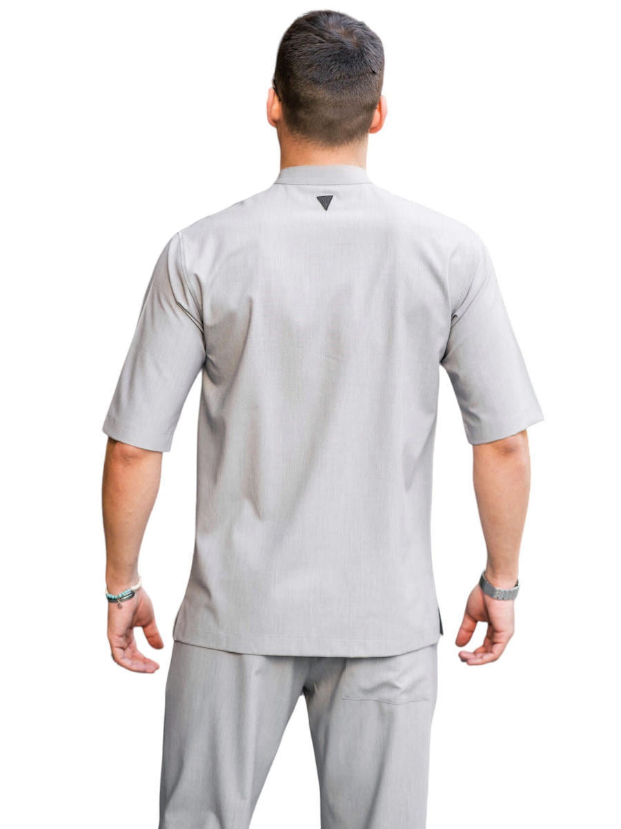 Grå skjorta med halva knappar och korta ärmar