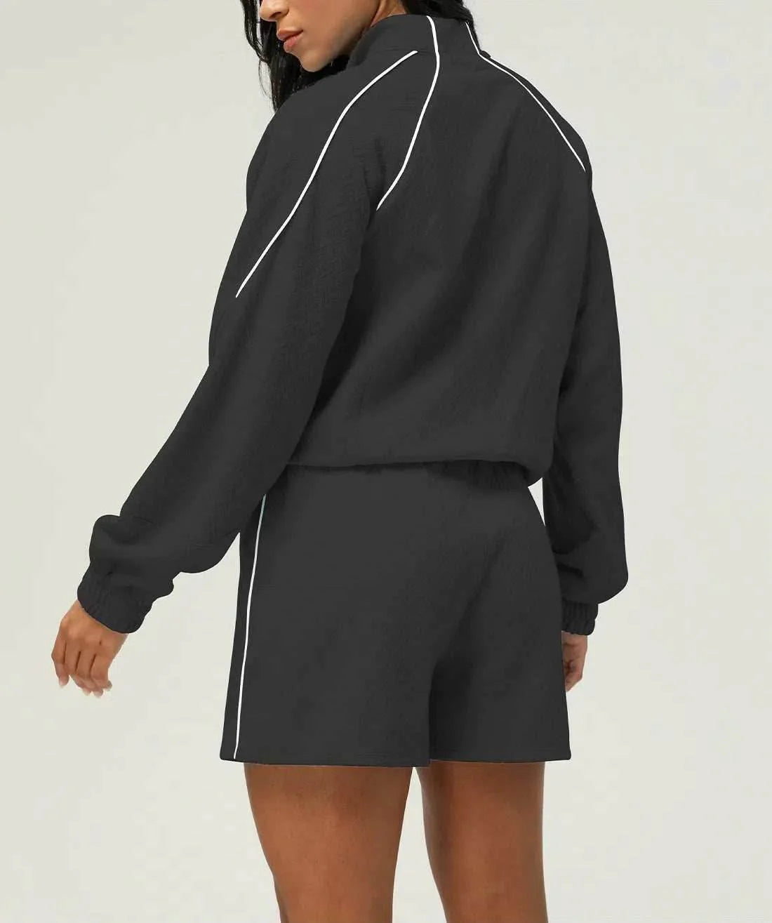 Casual sportkläder set med jacka och shorts