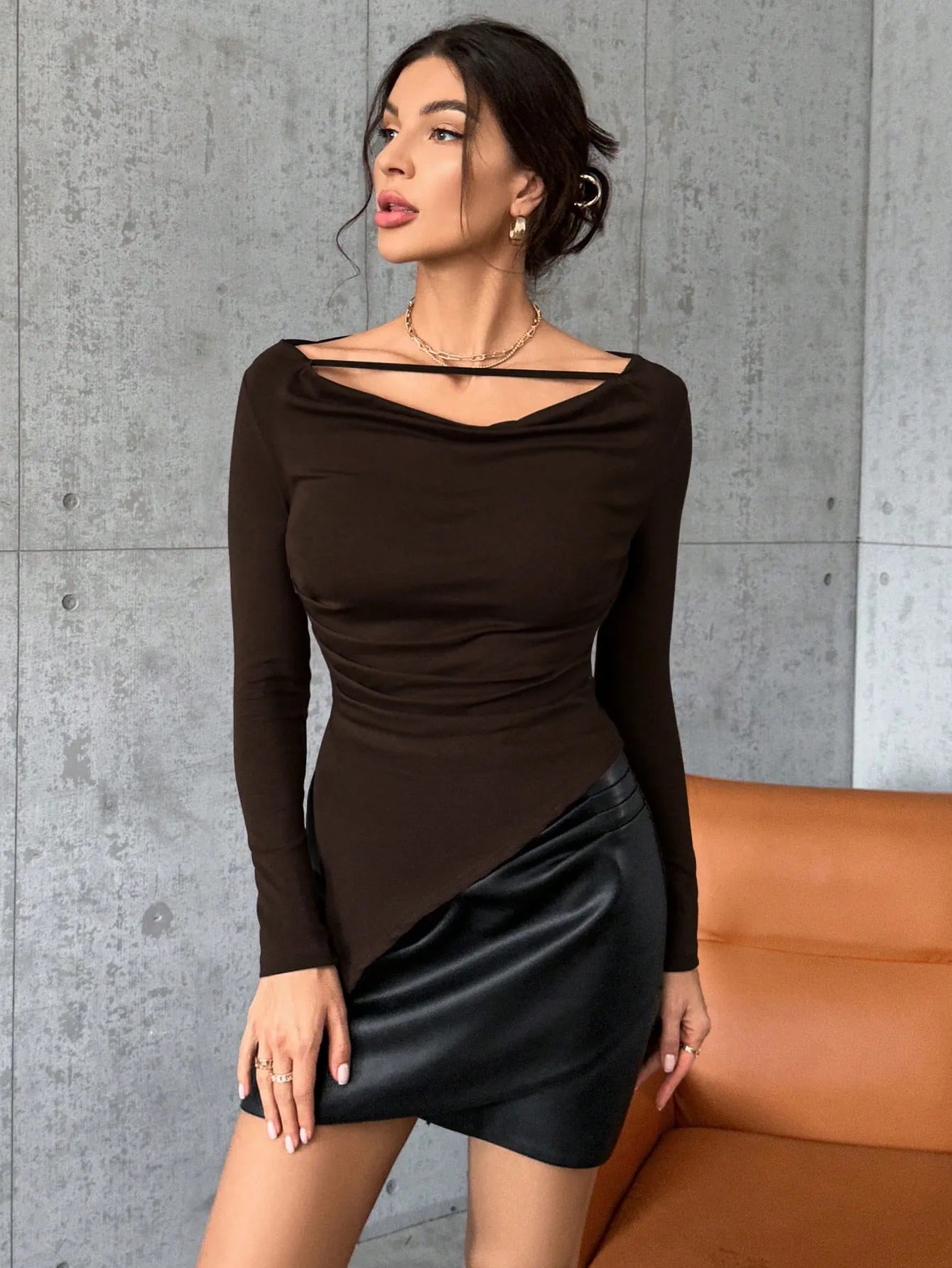 ELLY elegant brun långärmad topp