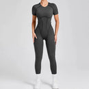 Kortärmade rygglösa sport jumpsuits