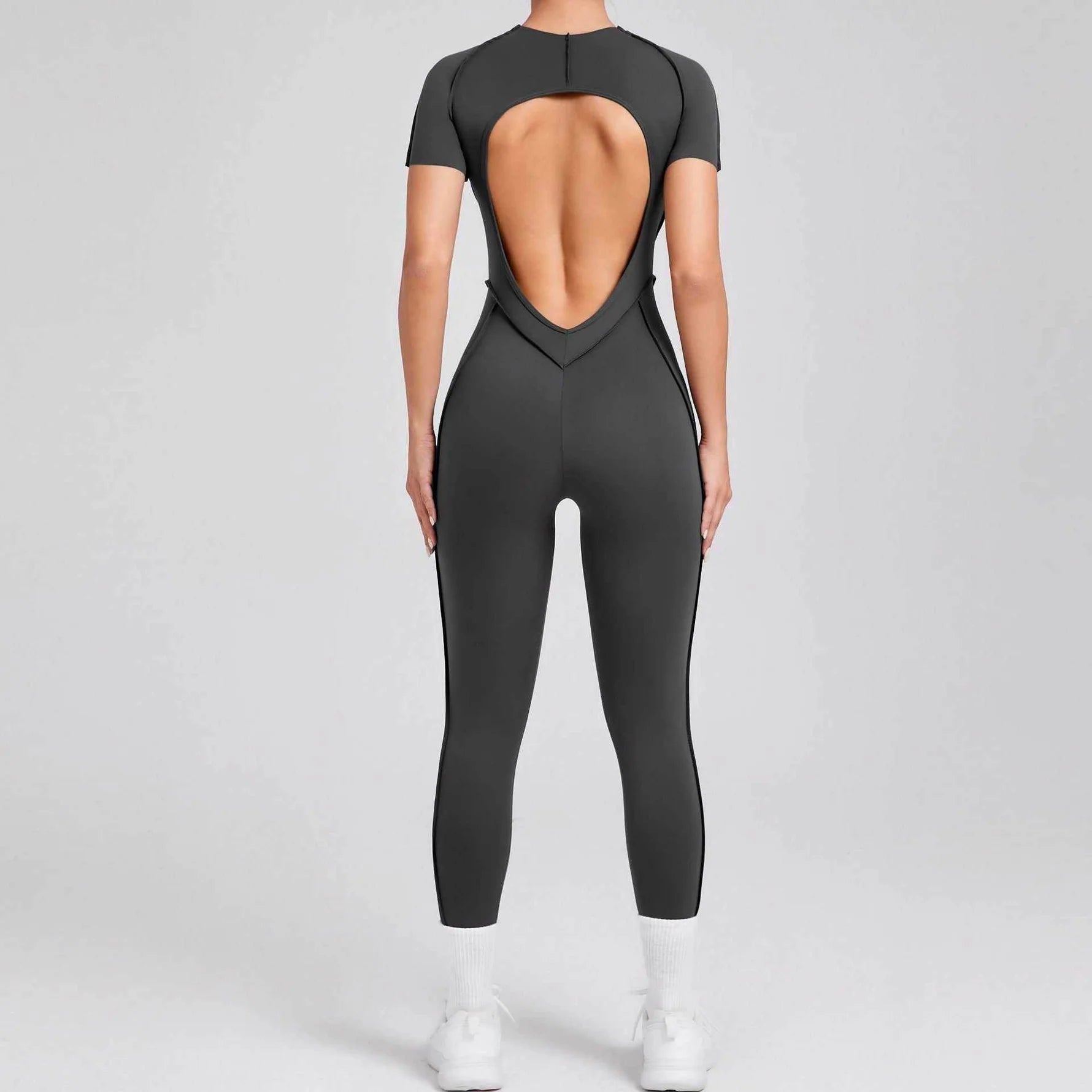 Kortärmade rygglösa sport jumpsuits