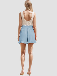Högmidjade shorts med spets