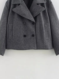 Andiaaa grå ulljacka, kort med dubbla rader knappar