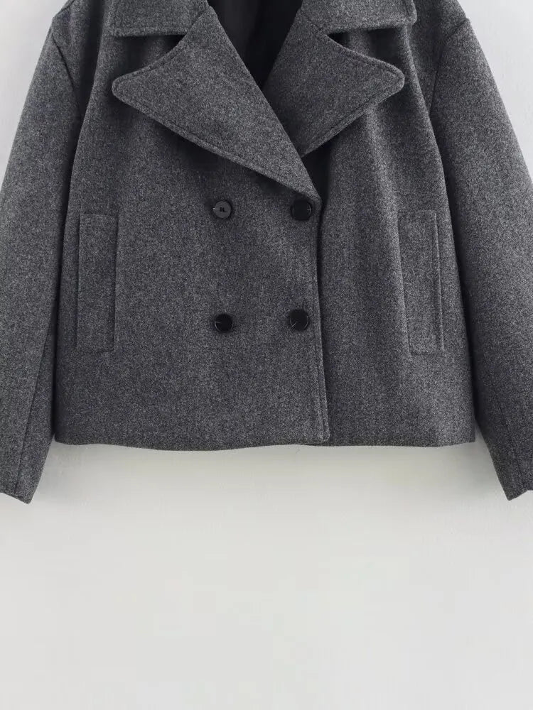 Andiaaa grå ulljacka, kort med dubbla rader knappar