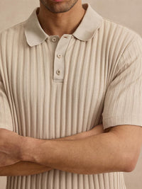 Beige kortärmat linne med v-ringning