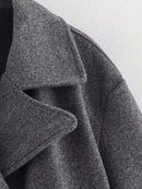 Andiaaa grå ulljacka, kort med dubbla rader knappar