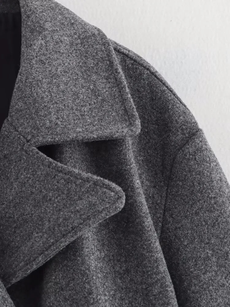 Andiaaa grå ulljacka, kort med dubbla rader knappar