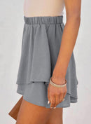 Shorts med hög midja och volanger