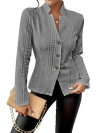 Enkelknäppt jacka med linjedesign