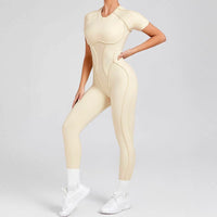 Kortärmade rygglösa sport jumpsuits