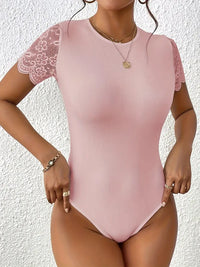 Randig jumpsuit med stickad bar rygg