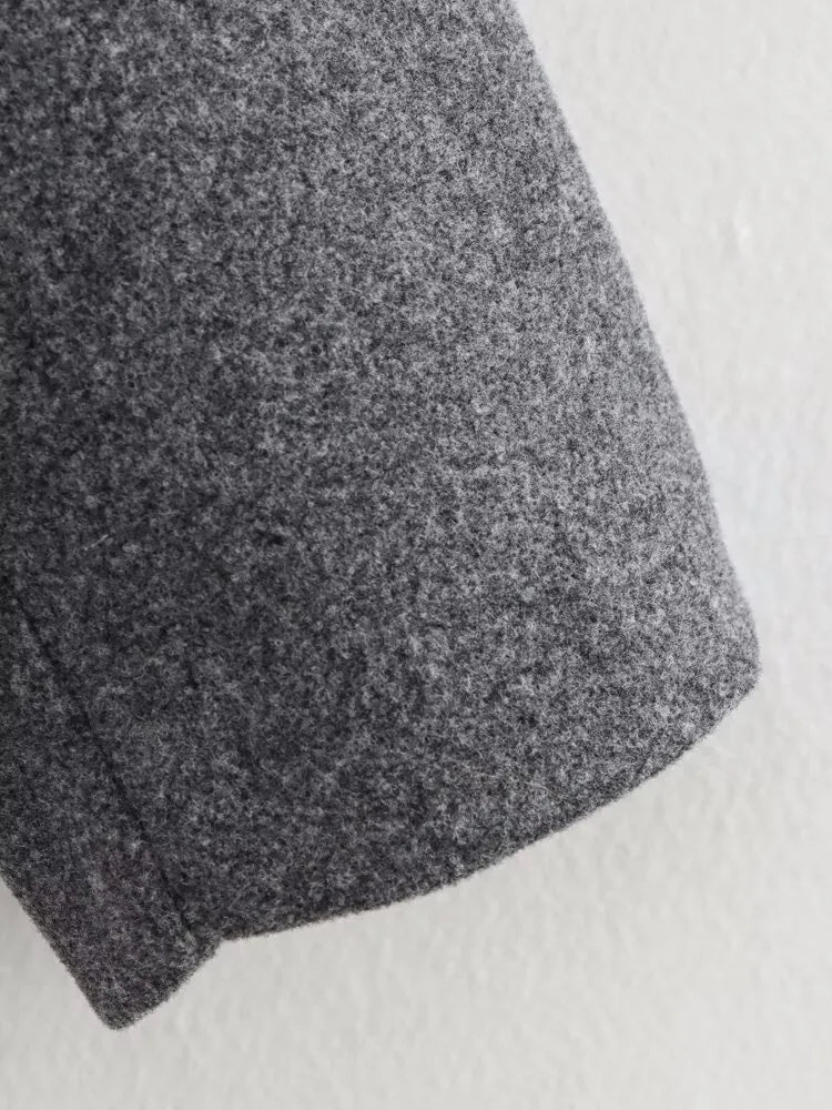 Andiaaa grå ulljacka, kort med dubbla rader knappar