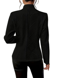 Enkelknäppt jacka med linjedesign