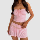 Tvådelat set med kort kjol och topp