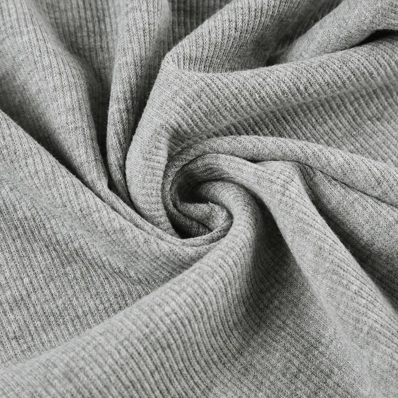 Enkel grå stickad topp med bara axlar