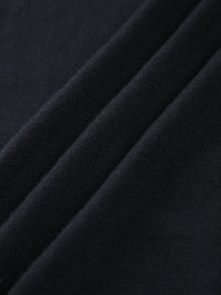 V-ringad tröjväst med kontrastfärgad krage