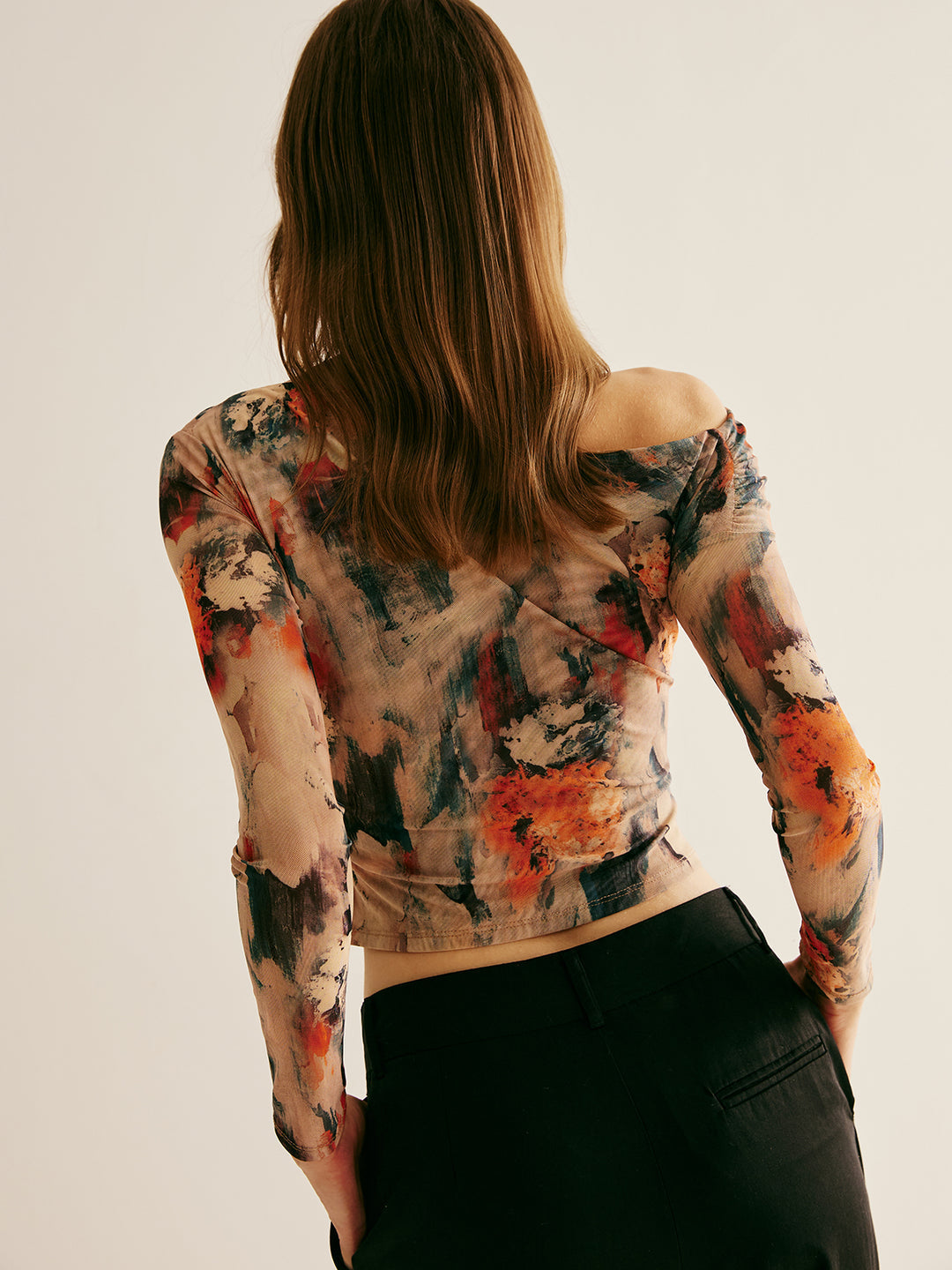 Retro-t-shirt med asymmetrisk krage