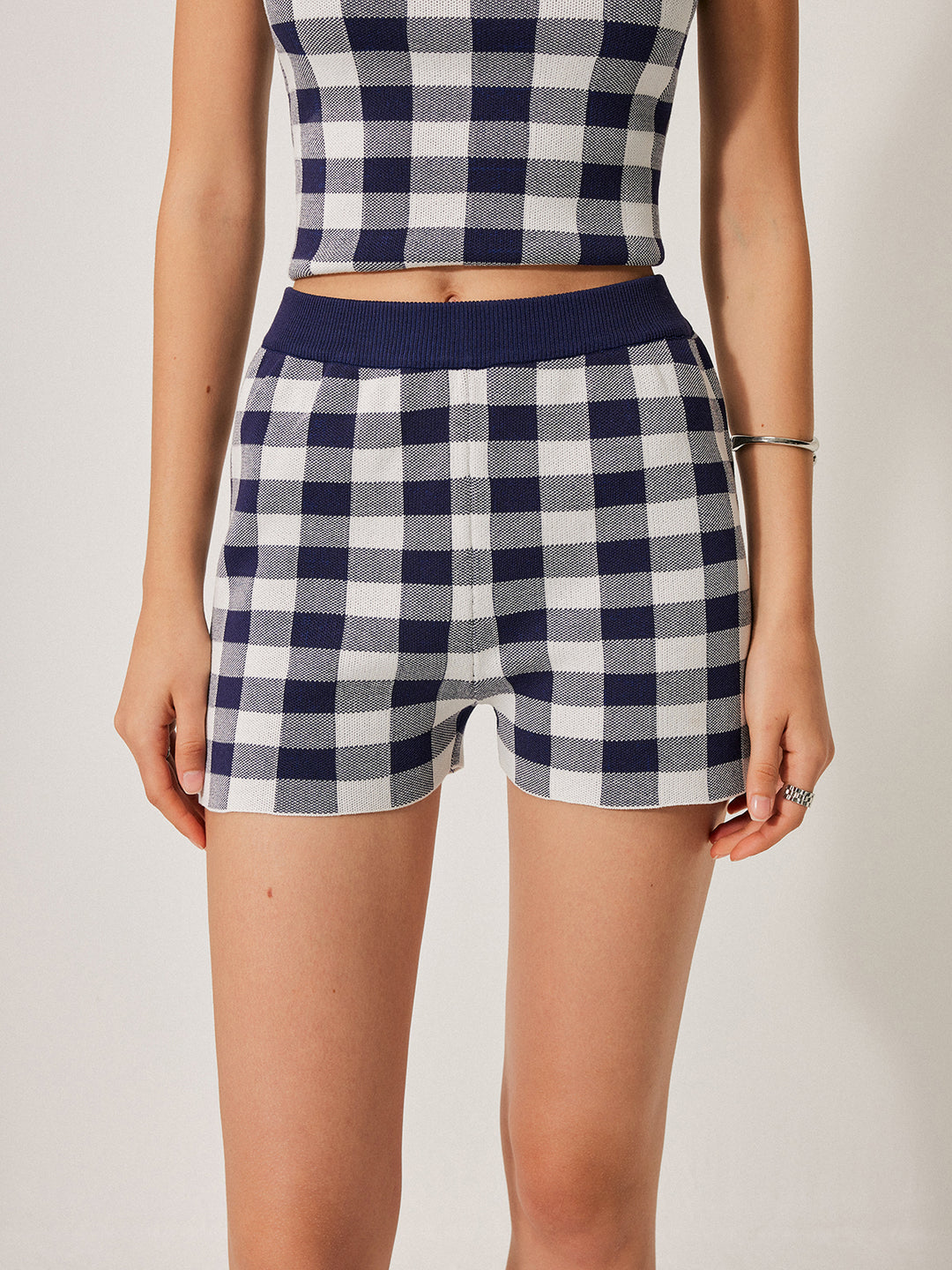 Rutig topp med shorts