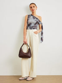 Draperad topp med asymmetrisk halsringning och mesh