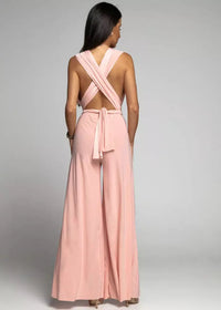 Ärmlös siamesisk kostym med djup V-ringning och utskuren rygg