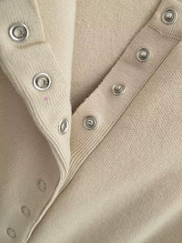 Marissa rundhalsad tröja med åtsittande midja