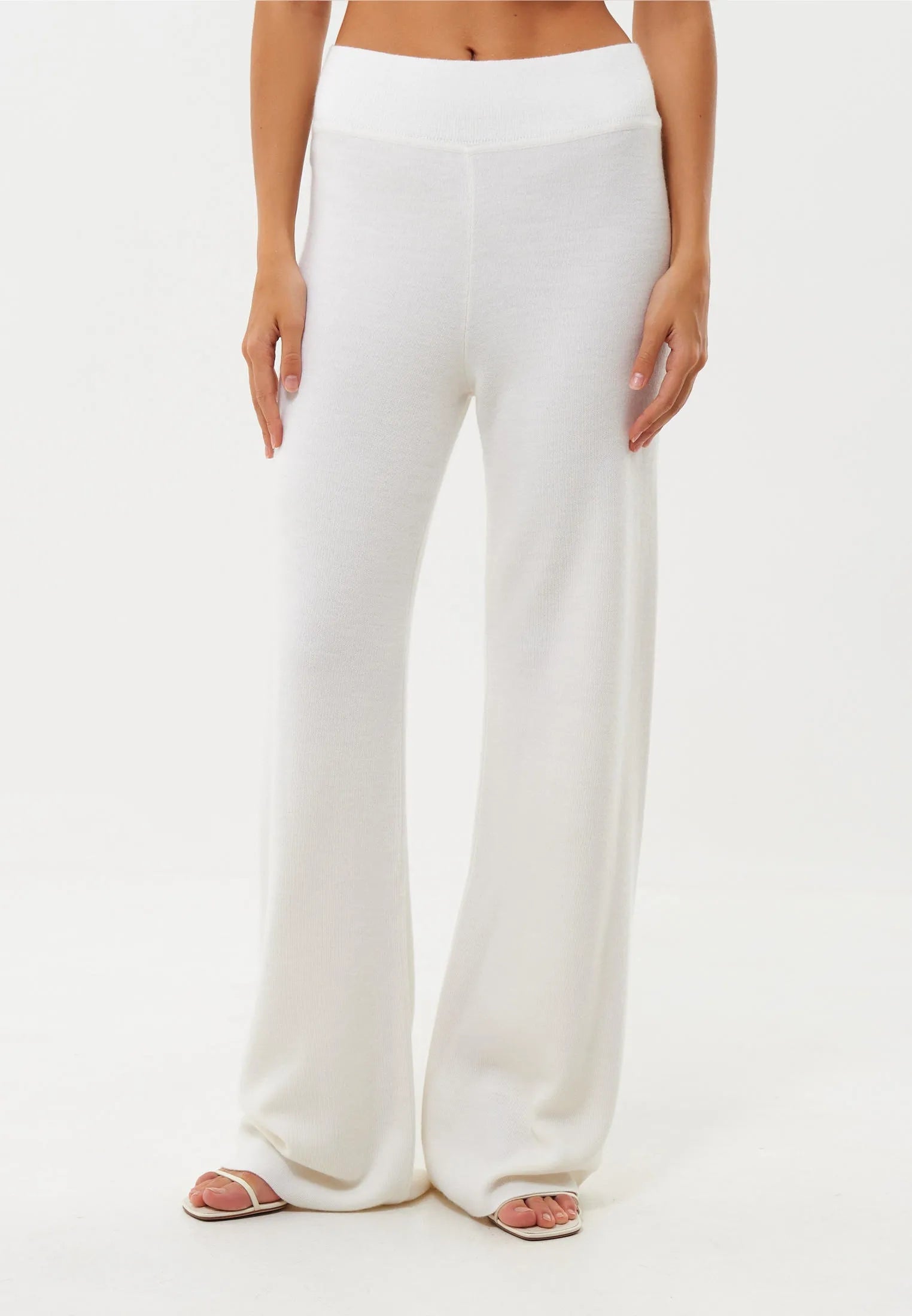 Cream / XS