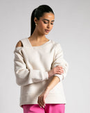 Långärmad fleecetröja med off-shoulder-mönster i krämfärgad färg