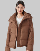 Esmeralda vadderad jacka med huva och knappar