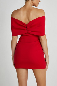Röd miniklänning med off shoulder-rosett