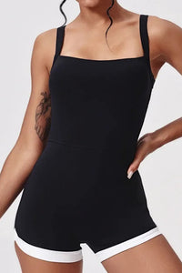 Felicie fitness jumpsuit med öppen rygg