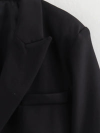 Kort elegant kappa med öppen front