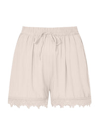 Shorts med spetskant